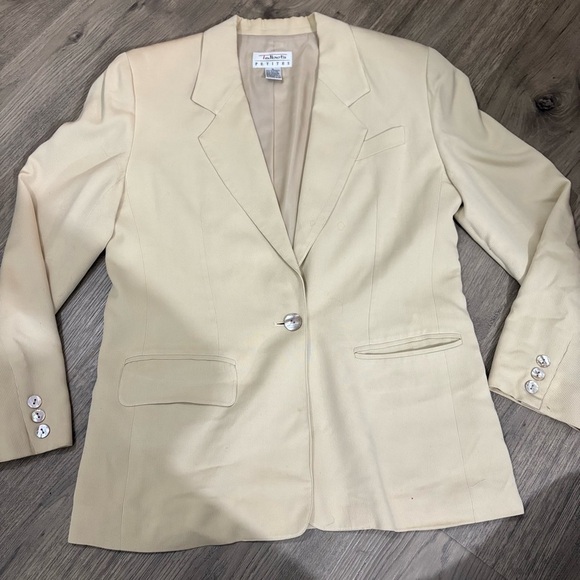 Talbots Petites Women’s Sz 6 Cream Ivory 100% Silk Blazer Jacket Lined Button - Picture 7 of 16